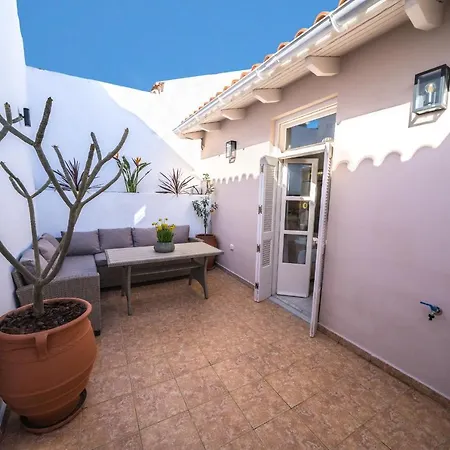 公寓 Plazasuite1600 罗希姆诺